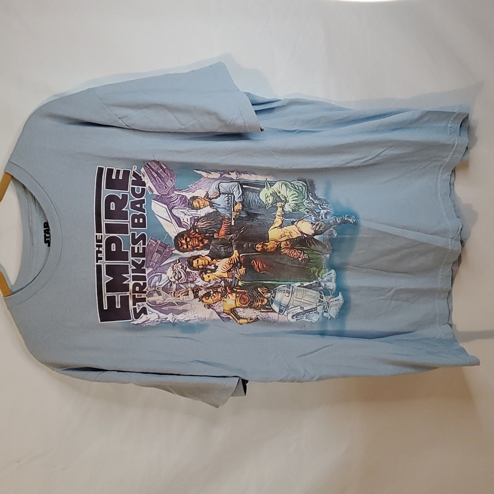Star wars the empire stricks back men's size XL light blue t-shirt